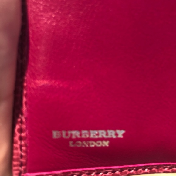 Authentic Burberry Wallet - Picture 4 of 6